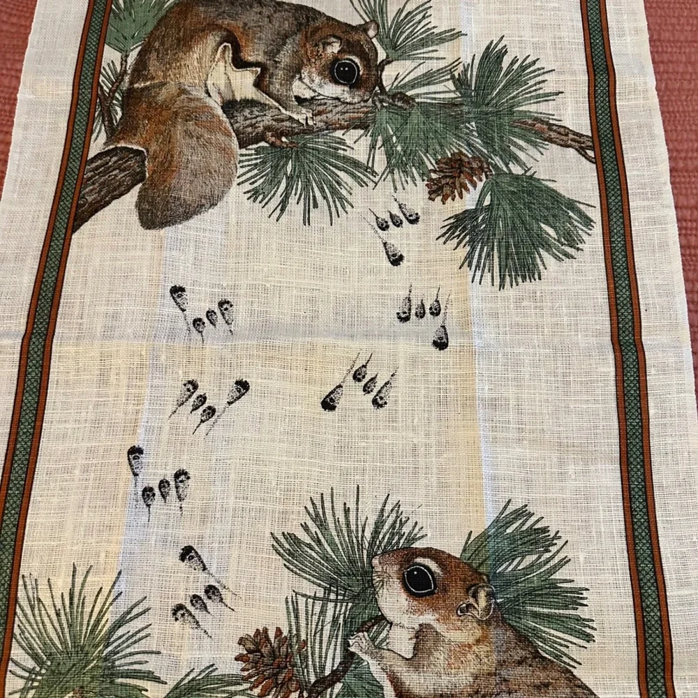 National Wildlife Federation Northern Flying Squirrel Linen Tea Towel 27.5x16.5
